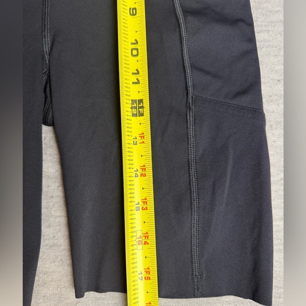 Lululemon Women's Size 4 Femme Force Super High Rise Short 8" Black - Picture 3 of 5